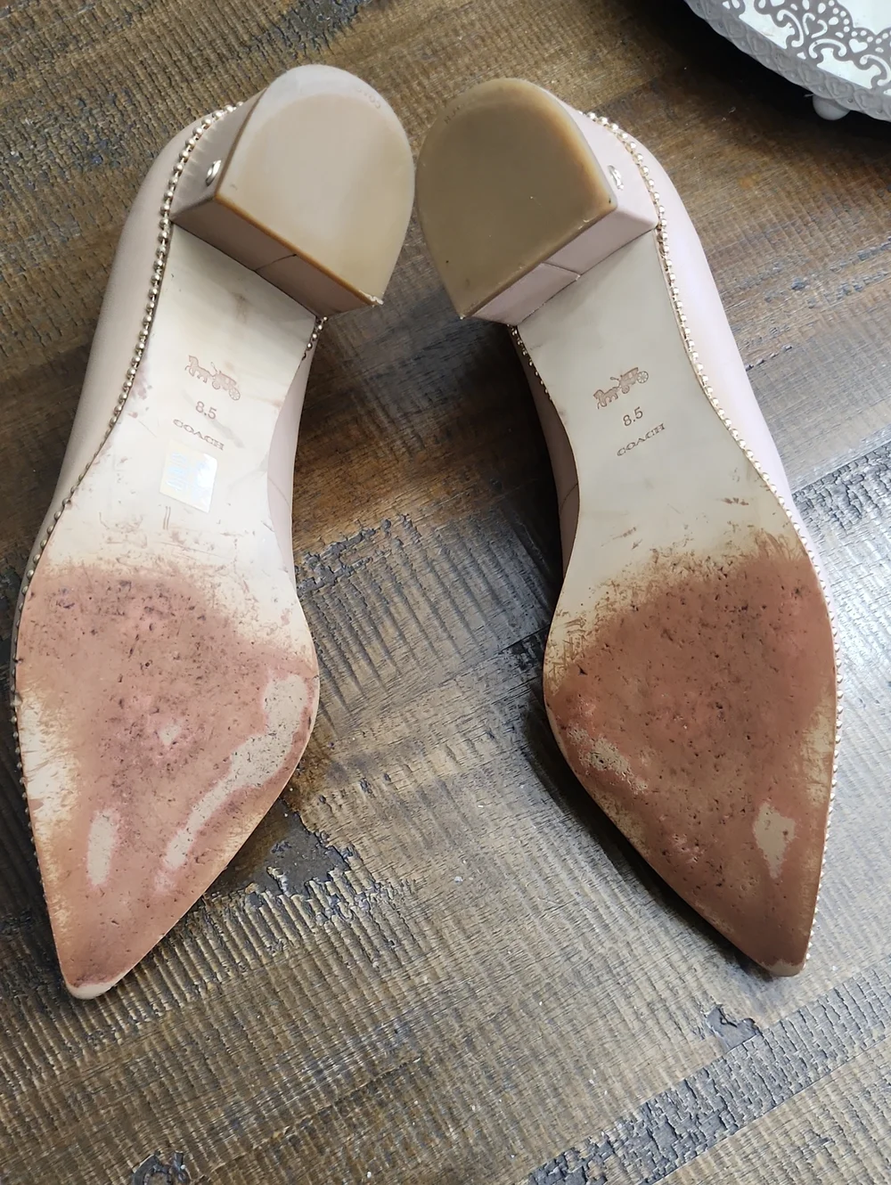 COACH Willa Pumps Pointed Toe Low Block Heel in Blush SIZE 8.5